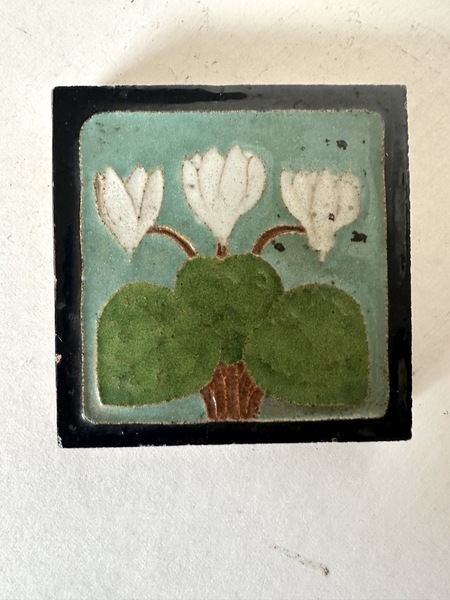 Trent Floral Art Tile Art Nouveau