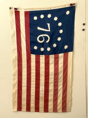 1976 Bicentennial Linen US flag
