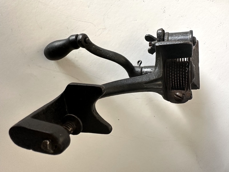 Primitive Kitchen Tool Mechanical Raisin Shredder