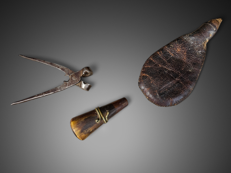 19th c. Hunting Bag & Accessories