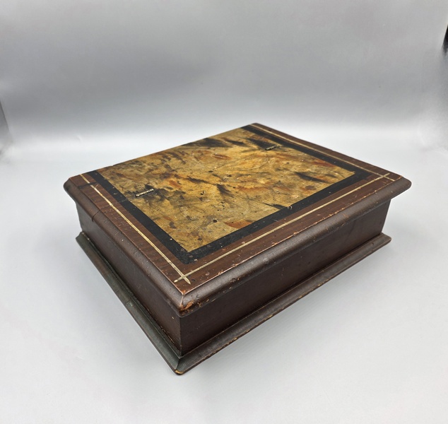 19th c. Dresser Box