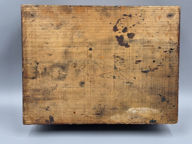 19th c. Dresser Box