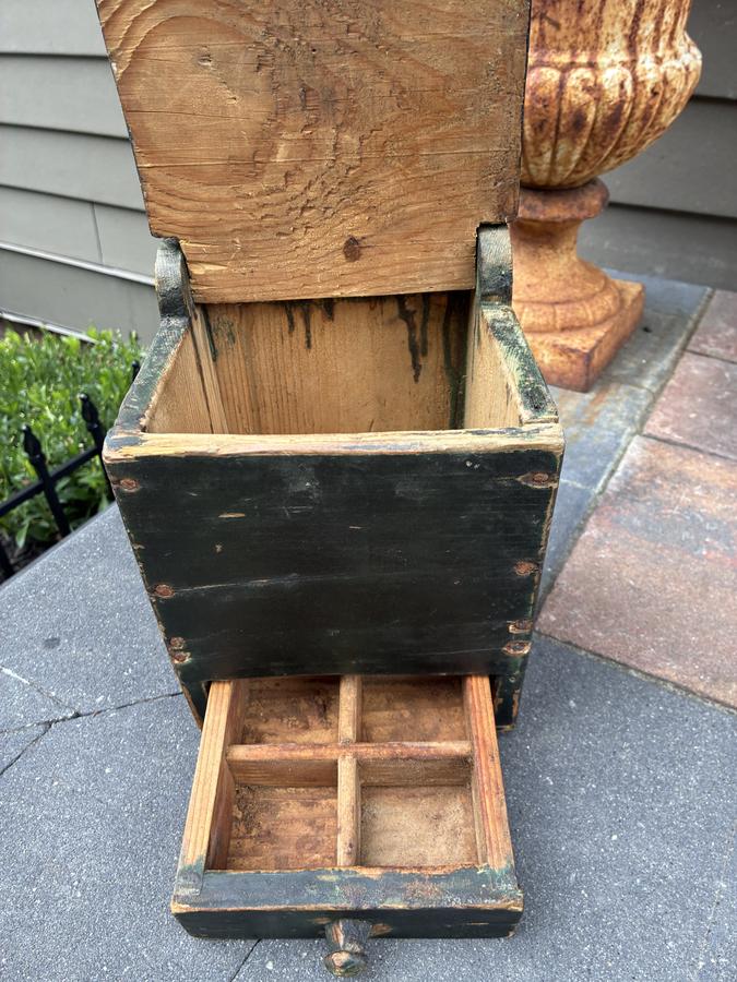 Wall Box