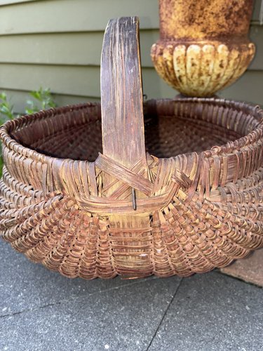 Early Red Basket