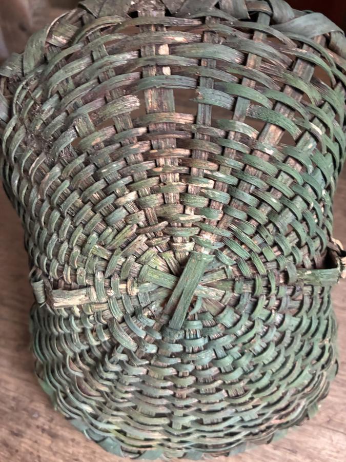 Diminutive splint basket in green paint