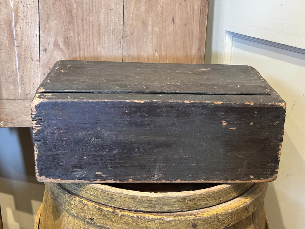 Early 19th c. slide-top pine box