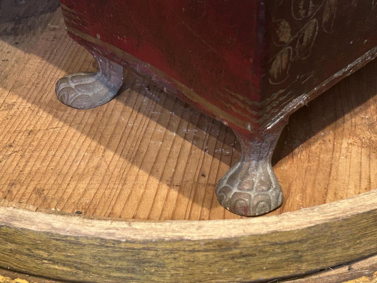 Victorian Planter
