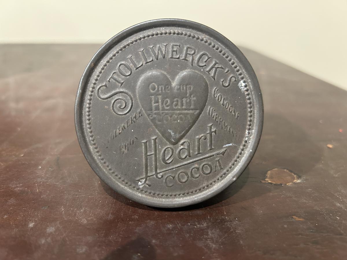 Coco Advertisment Tin