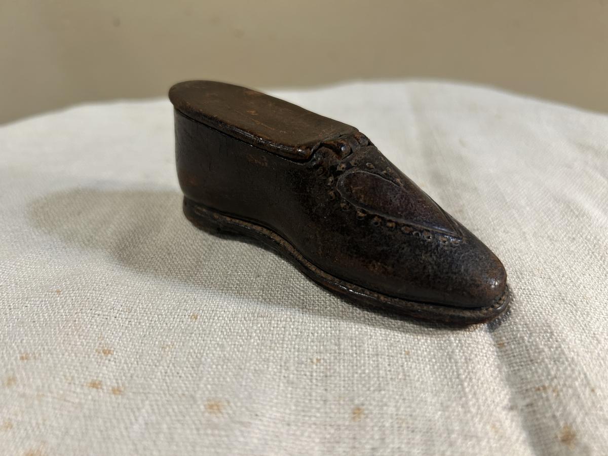 19th C. Snuff Shoe