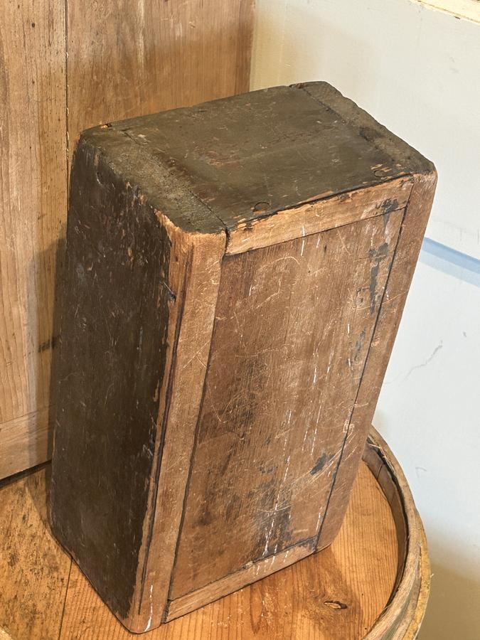 Early 19th c. slide-top pine box