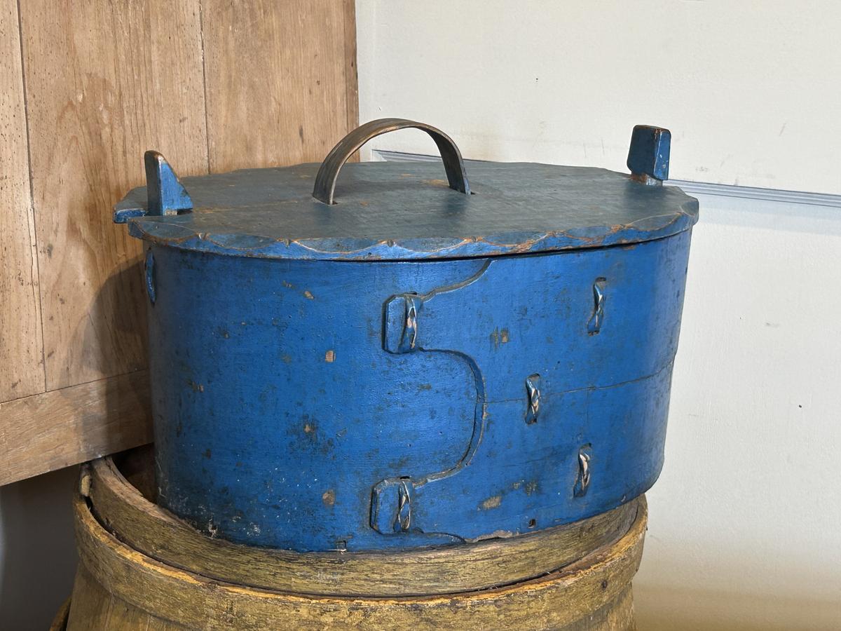 19th c. European Bride's box