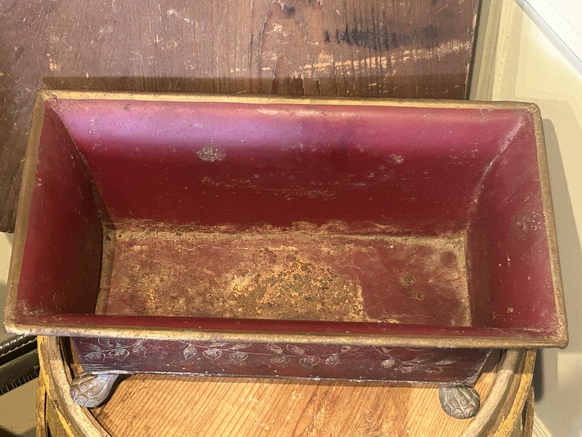 Victorian Planter