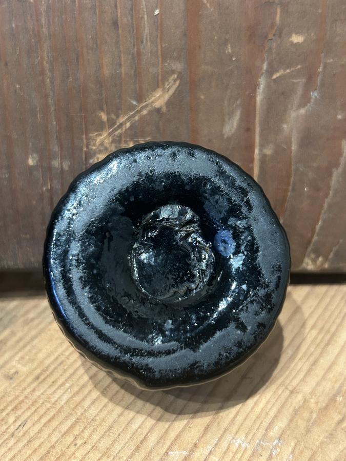 Blown 3 Mold Geometric Inkwell with Pontil