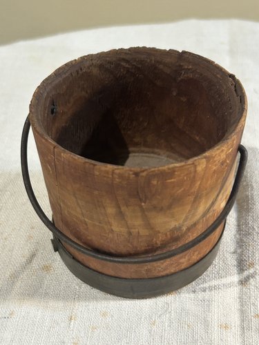 Early wood pail