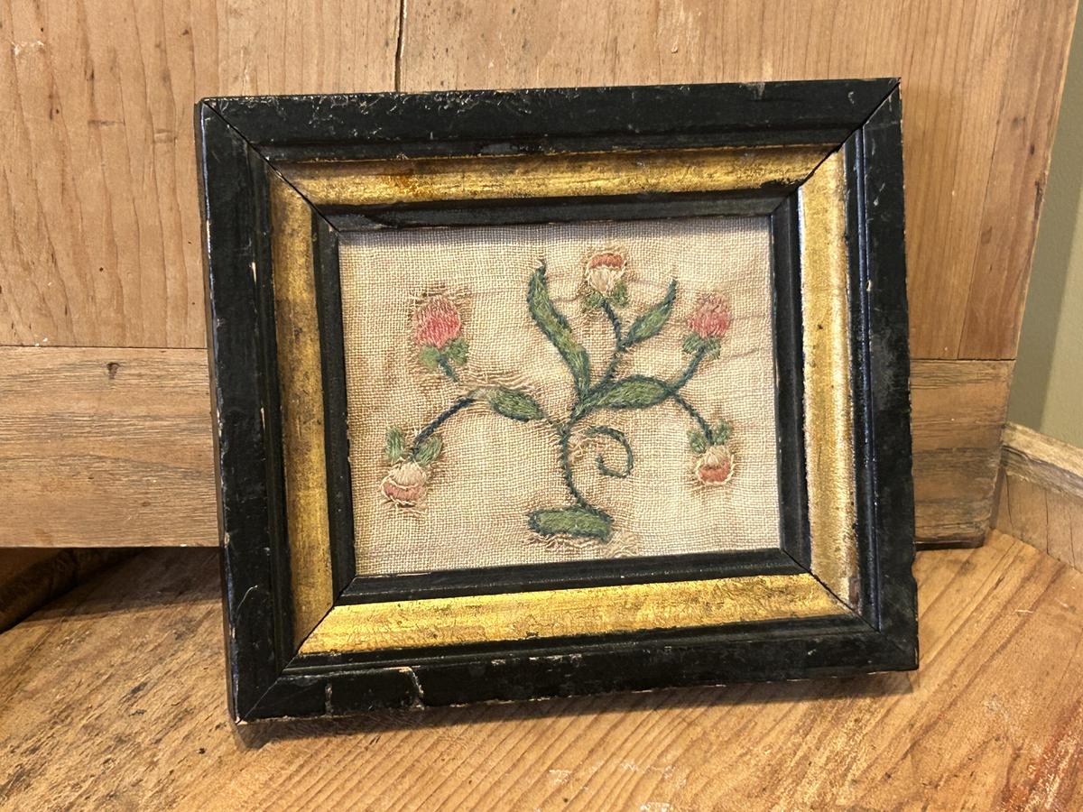 18th c. crewelwork bed hanging fragment